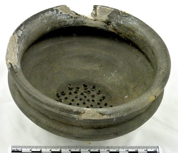 Roman Cheese Mould