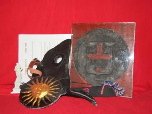 Great Fire Of London And Black Death Box 2