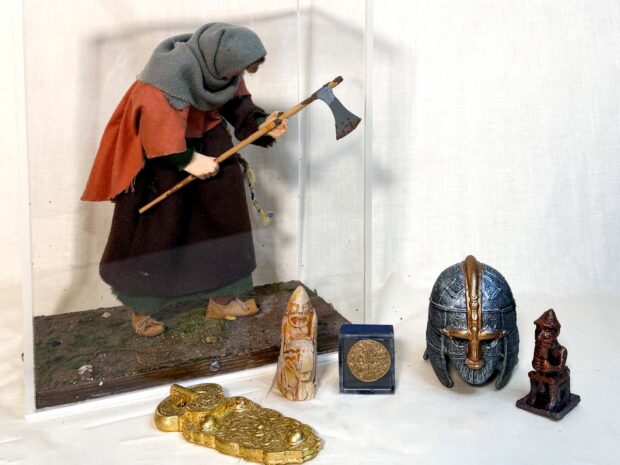 Saxons Box 4